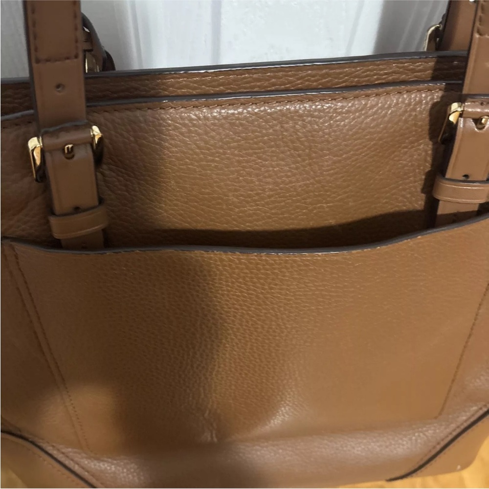 Michael Kors Aria Large Pebbled Tan Leather Tote - Picture 5 of 13